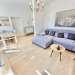 Sterne Apartment *